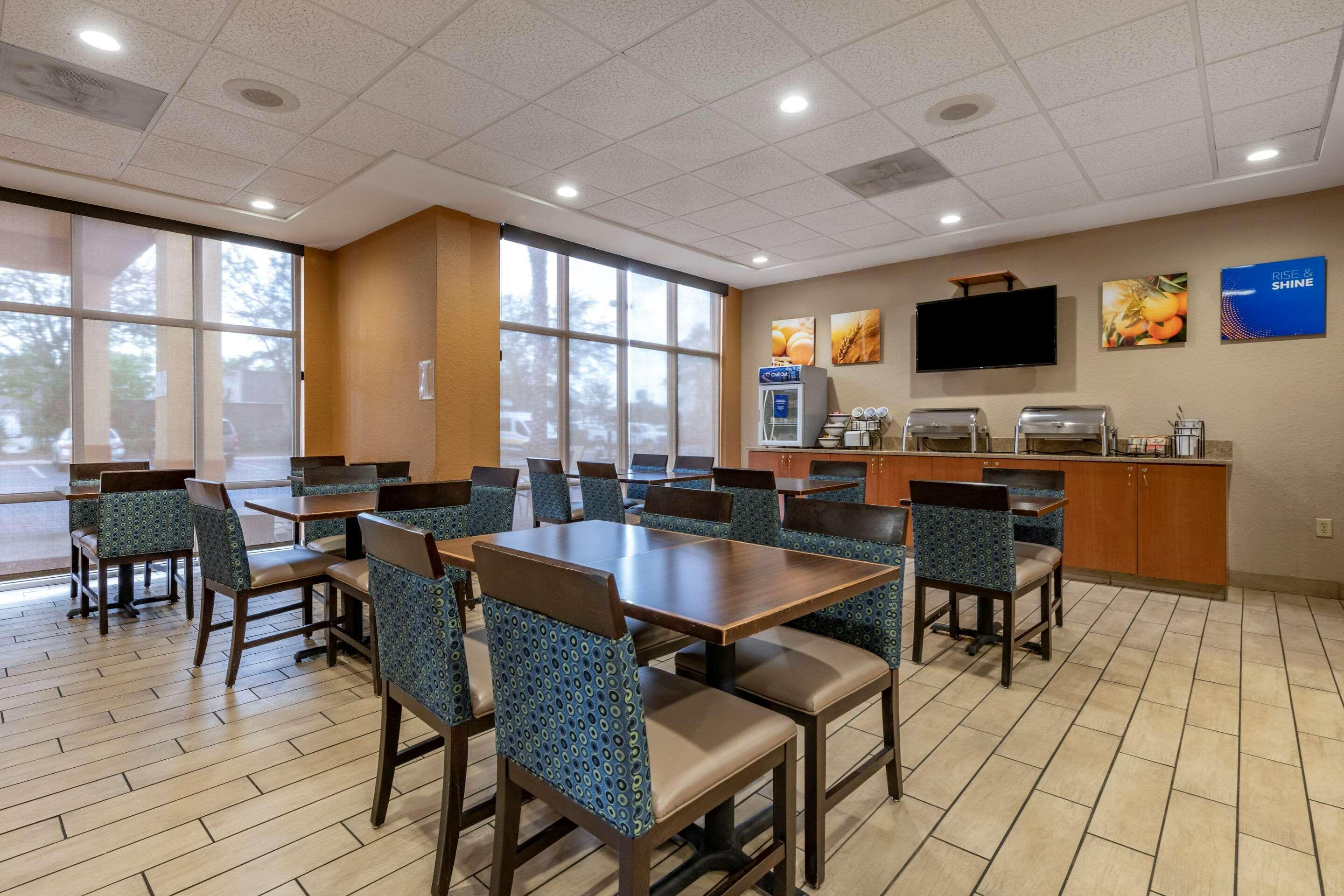 Comfort Inn & Suites Orlando North Sanford Extérieur photo